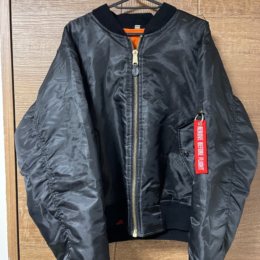 Bomber jacket